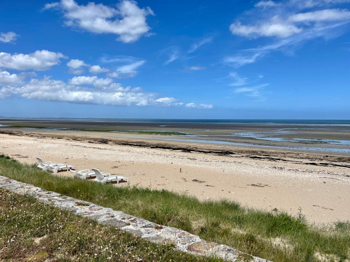 Villa Relais Des Iles Saint Marcouf Esterno foto